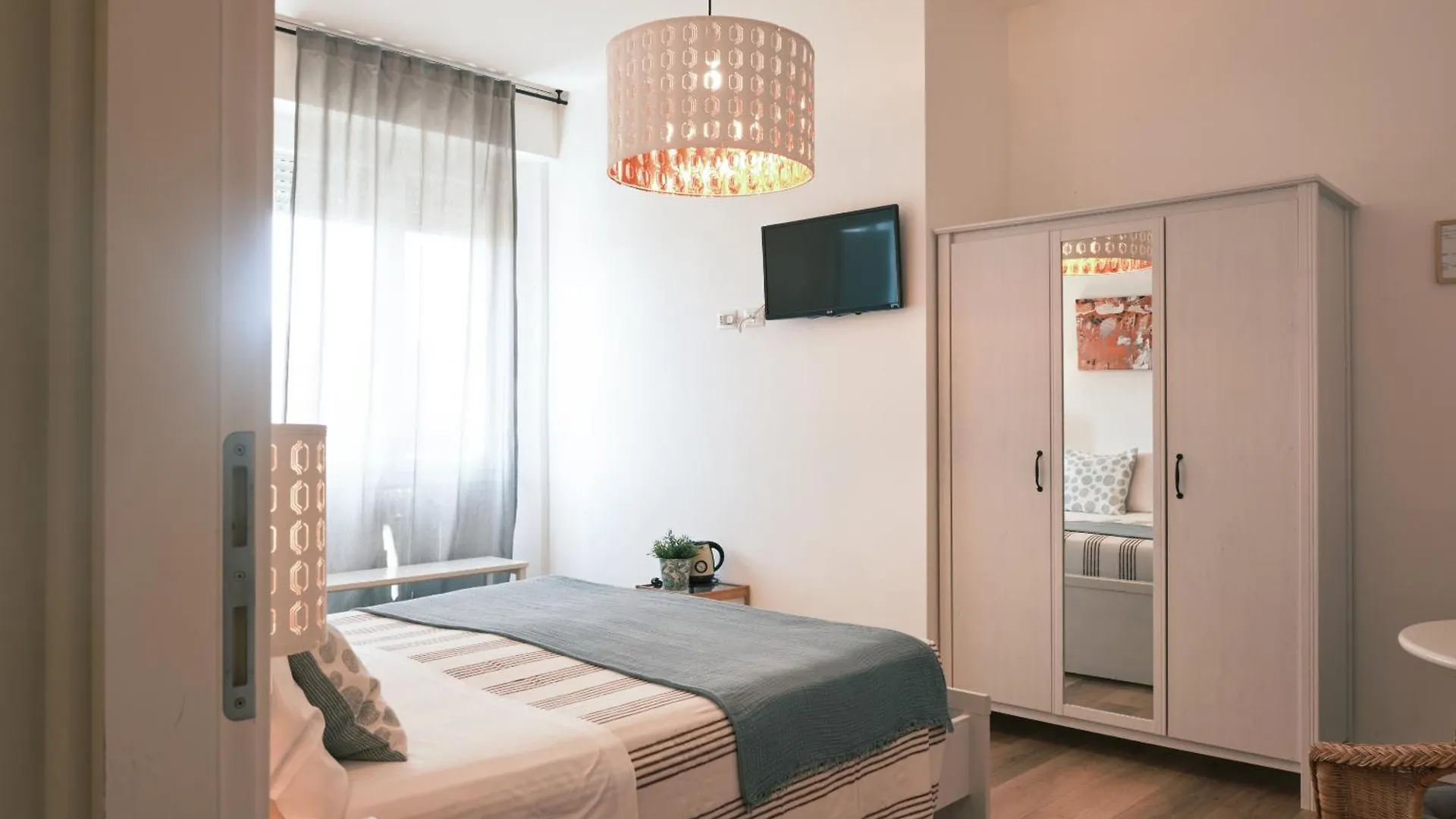Hotel Milano 71 0*,
